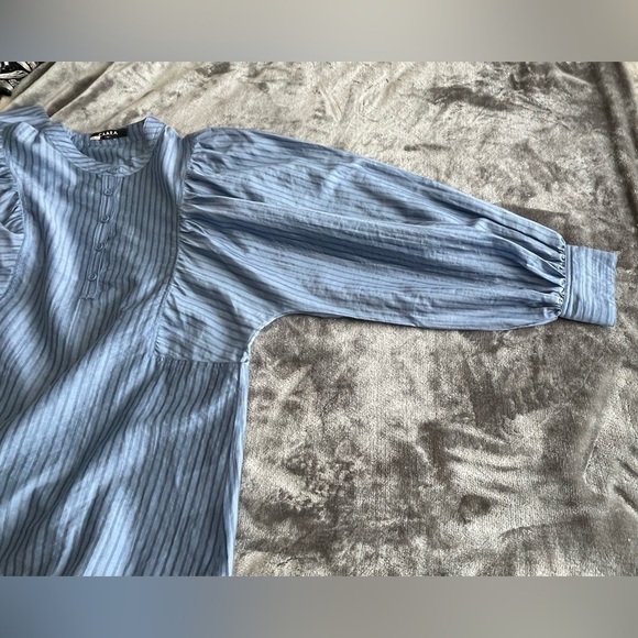 CAARA Anthropologie Maglie Blouse Top XL Blue Puff Sleeves 1/4 Buttons - Picture 3 of 14